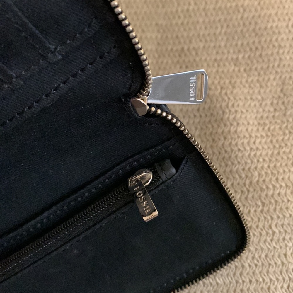 Fossil Full Zip Wallet/ Wristlet - image 4